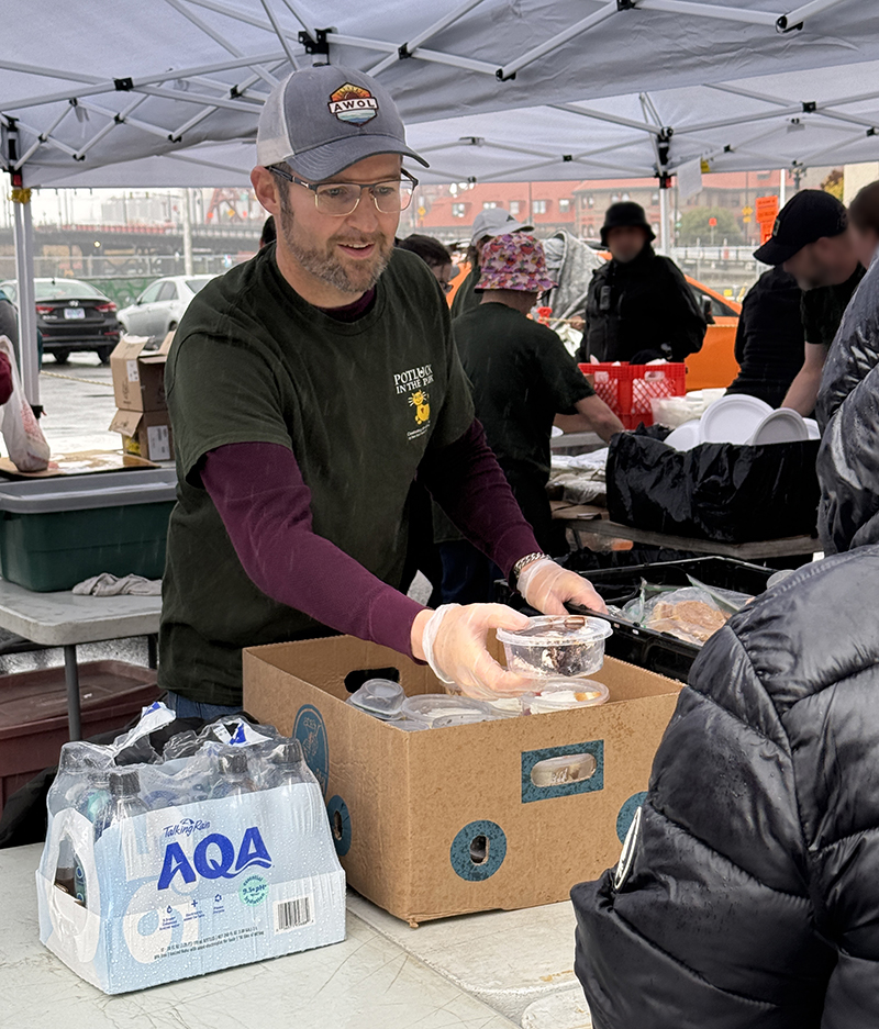 Service - Volunteer Man